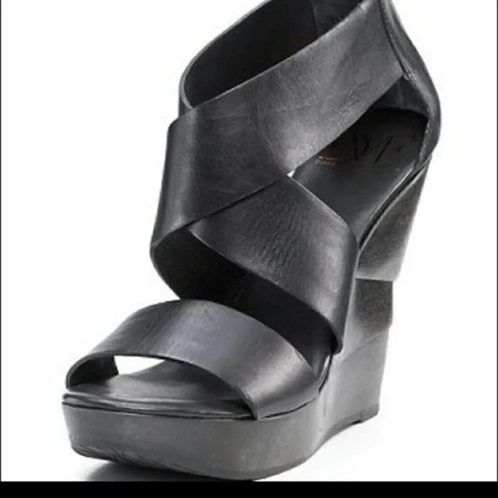 Diane von Furstenberg Black Leather Opal Crisscross Wedge Sandals size 8.5/9